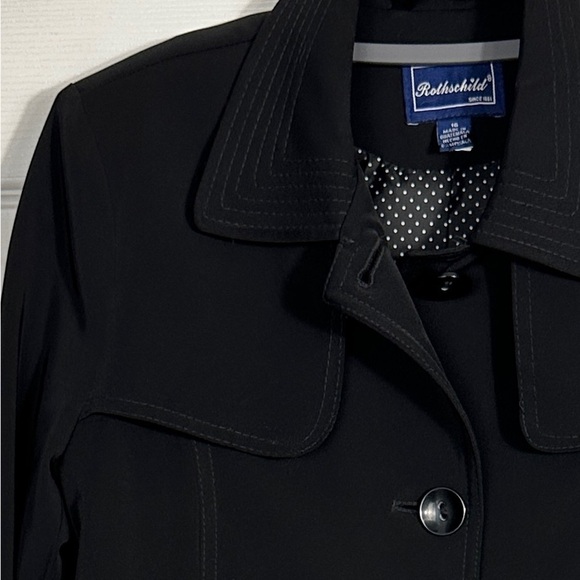 Rothschild size 16 trenchcoat (girls), black, button/belt closure, polka dots - Picture 2 of 9